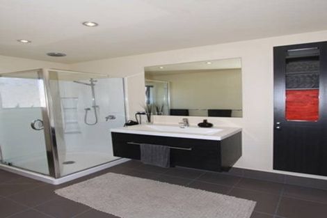 Photo of property in 64b Tiri Road, Manly, Whangaparaoa, 0930