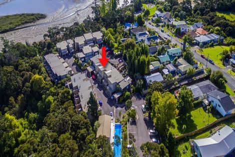 Photo of property in 1/206 Manuka Road, Bayview, Auckland, 0629