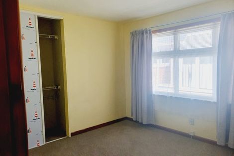 Photo of property in 30 Golf Road, New Lynn, Auckland, 0600