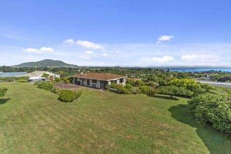 Photo of property in 10 Kahurangi Drive, Rangatira Park, Taupo, 3330