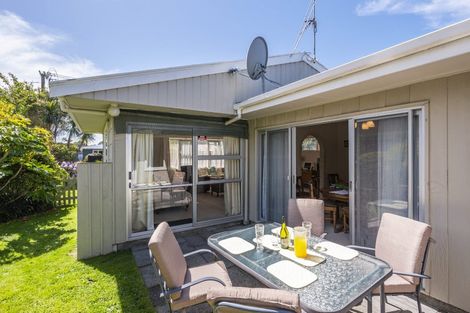 Photo of property in 20 Rimu Street, Waikanae, 5036
