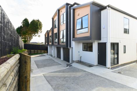 Photo of property in 6/11 Scanlen Terrace, Kelston, Auckland, 0602