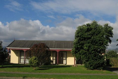 Photo of property in 172 Tutere Street, Waikanae Beach, Waikanae, 5036