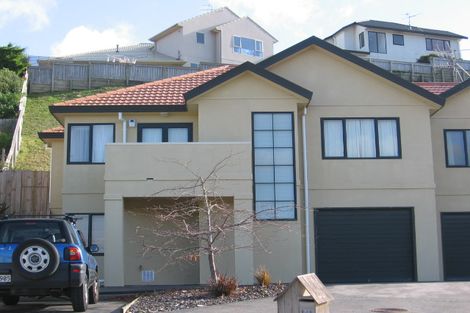 Photo of property in 19 Corsham Grove, Churton Park, Wellington, 6037