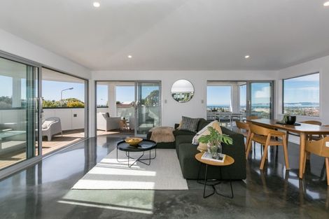 Photo of property in 7 Enfield Road, Hospital Hill, Napier, 4110