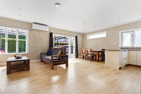 Photo of property in 1 Admiral Beatty Avenue, Mount Roskill, Auckland, 1041