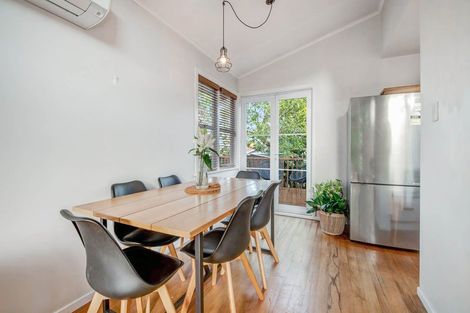 Photo of property in 1/29 Bruce Road, Glenfield, Auckland, 0629