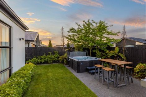 Photo of property in 18 Karere Avenue, Marshland, Christchurch, 8083