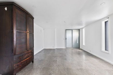 Photo of property in 217 Marine Parade, Seatoun, Wellington, 6022