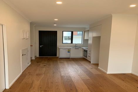 Photo of property in 17 Mahalo Avenue, Wiri, Auckland, 2104