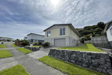 Photo of property in 16 Kaitangata Crescent, Kelson, Lower Hutt, 5010