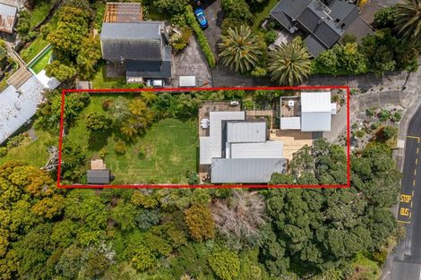 Photo of property in 890 Beach Road, Waiake, Auckland, 0630