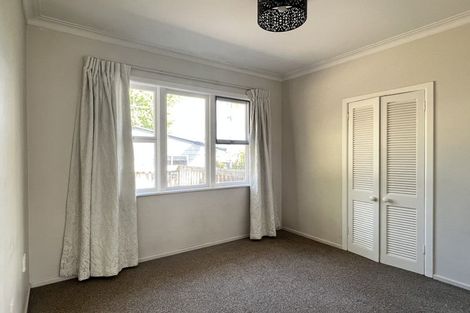 Photo of property in 14 Brian Avenue, Forrest Hill, Auckland, 0620