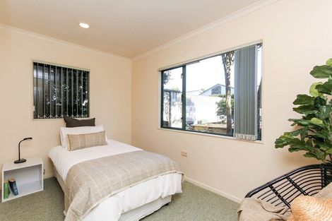 Photo of property in 28a Karina Road, Merrilands, New Plymouth, 4312