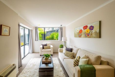 Photo of property in 60 Robbies Road, Shelly Park, Auckland, 2014