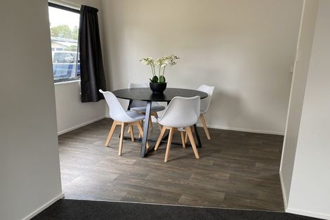 Photo of property in 3 Lowell Place, Massey, Auckland, 0614