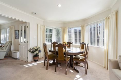 Photo of property in 145 Summerhill Drive, Fitzherbert, Palmerston North, 4410