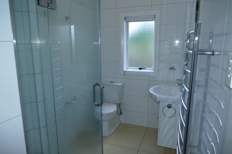 Photo of property in 77 Lake Road, Devonport, Auckland, 0622