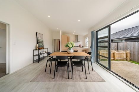 Photo of property in 8 Whitten Way, Wallaceville, Upper Hutt, 5018