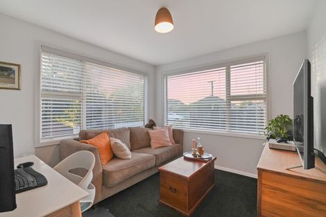 Photo of property in 72 Wingate Street, Redwood, Christchurch, 8051