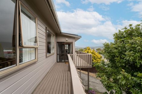 Photo of property in 27 Inlet View, Titahi Bay, Porirua, 5022