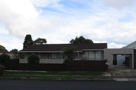 Photo of property in 1 Norman Spencer Drive, Papatoetoe, Auckland, 2104
