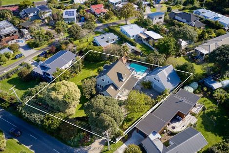 Photo of property in 12 Lysnar Street, Okitu, Gisborne, 4010