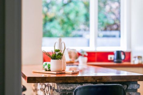 Photo of property in 43 Dale Road, Raumati South, Paraparaumu, 5032