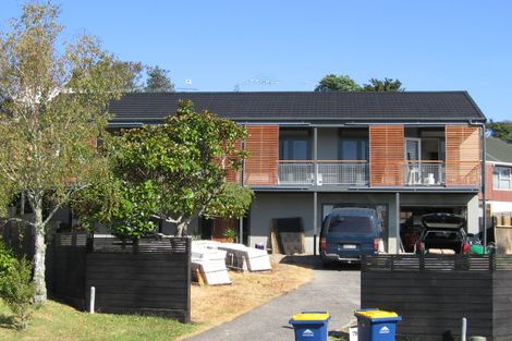 Photo of property in 76 Newhaven Terrace, Mairangi Bay, Auckland, 0630