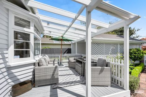 Photo of property in 8 Kauri Street, Woburn, Lower Hutt, 5011