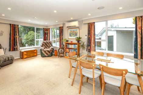 Photo of property in 393 Sawyers Arms Road, Harewood, Christchurch, 8051