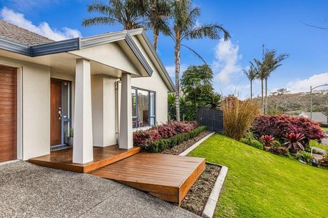 Photo of property in 87 Te Wharau Drive, Greenhithe, Auckland, 0632