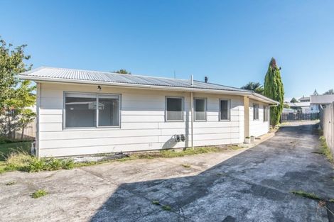 Photo of property in 5 Hookway Grove, Paraparaumu, 5032
