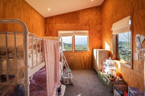 Photo of property in 12 Alanbrooke Place, Karori, Wellington, 6012
