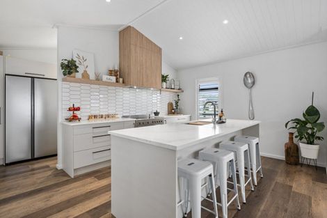 Photo of property in 2 Seven Oaks Drive, Kinloch, Taupo, 3377