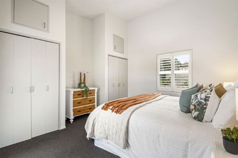 Photo of property in 2/17 Sudan Avenue, Milford, Auckland, 0620