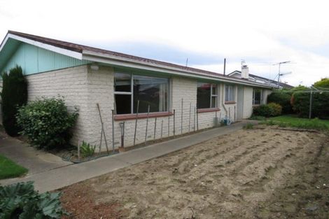 Photo of property in 52 Newcastle Street, Windsor, Invercargill, 9810