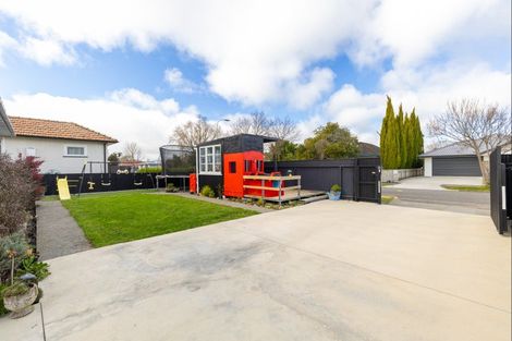 Photo of property in 28 Tyne Street, Roslyn, Palmerston North, 4414