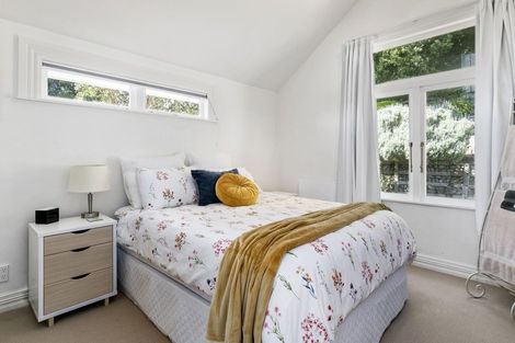 Photo of property in 69 Muritai Road, Eastbourne, Lower Hutt, 5013