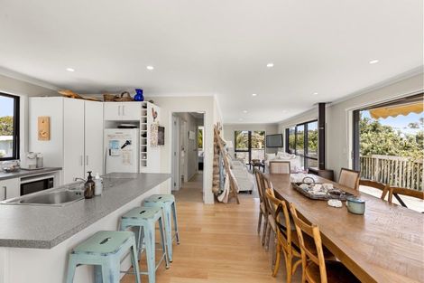 Photo of property in 292b Seaforth Road, Waihi Beach, 3611