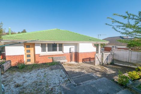 Photo of property in 83 Easther Crescent, Kew, Dunedin, 9012