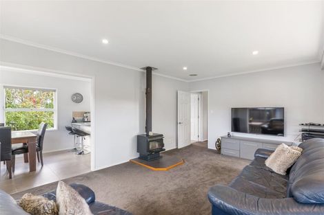 Photo of property in 3 Stansfield Place, Sunnyhills, Auckland, 2010