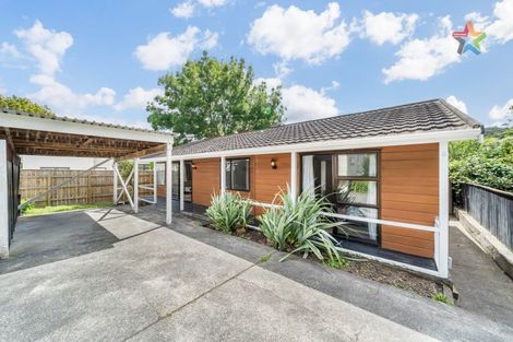 Photo of property in 2/33 Hay Street, Naenae, Lower Hutt, 5011