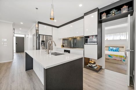 Photo of property in 7 Drumconnell Drive, Flat Bush, Auckland, 2019