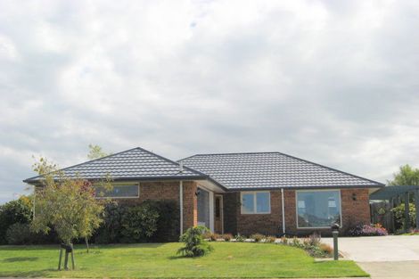 Photo of property in 11 Panckhurst Drive, Woodend, 7610