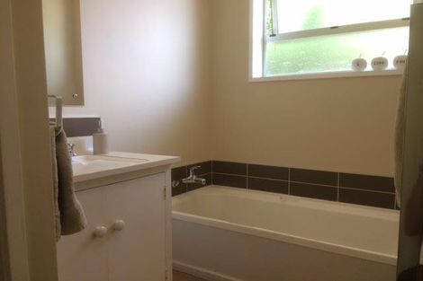 Photo of property in 1/5 Vancouver Crescent, Wainoni, Christchurch, 8061