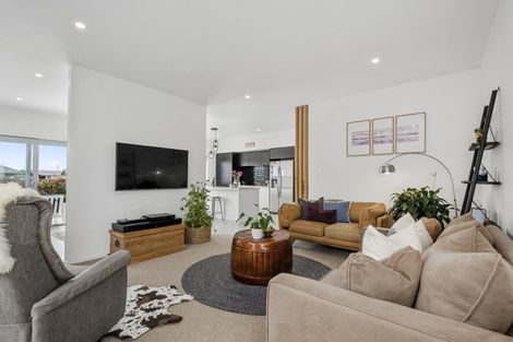 Photo of property in 77 Dunkeld Drive, Papamoa, 3118