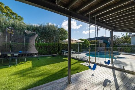 Photo of property in 27 Hemi Street, Narrow Neck, Auckland, 0622