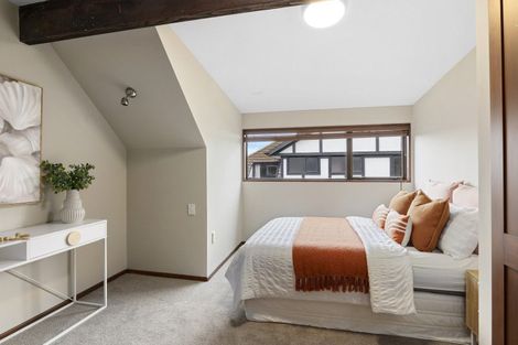 Photo of property in 86a Memorial Avenue, Ilam, Christchurch, 8053