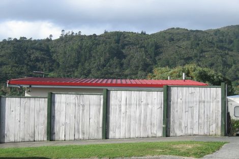 Photo of property in 19 Amundsen Grove, Stokes Valley, Lower Hutt, 5019